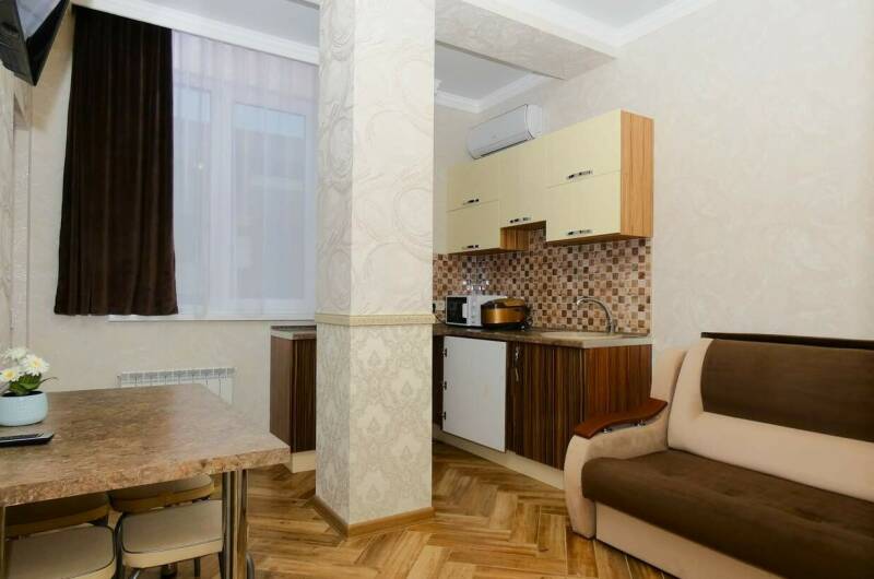 Двухкомнатный с кухней