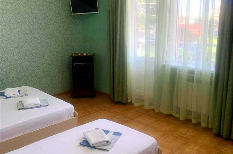 «Стандарт» 4-местный с балконом