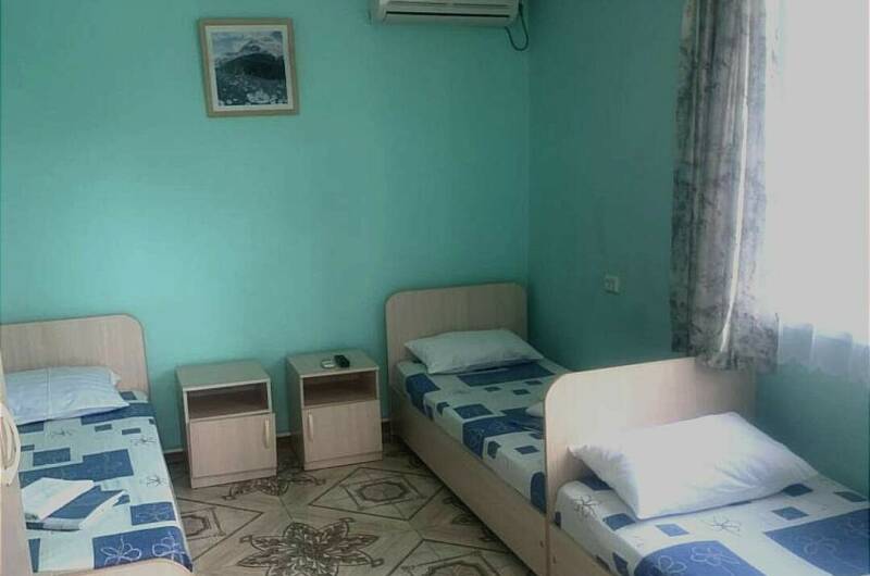 «Стандарт» 3-местный с раздельными кроватями