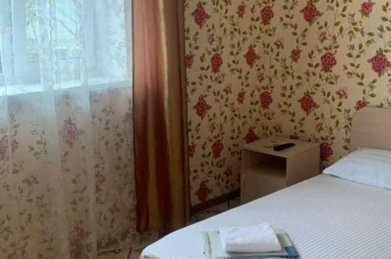 «Стандарт» 3-местный с 2-спальной кроватью