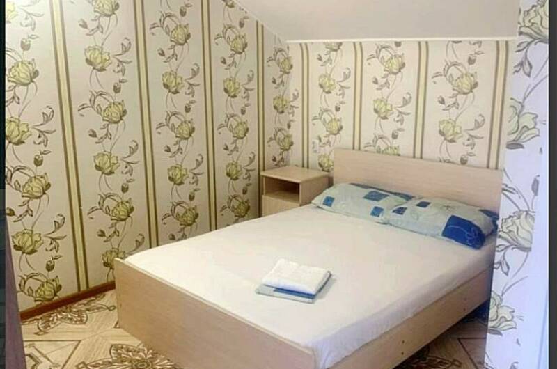 «Стандарт» 3-местный с 2-спальной кроватью