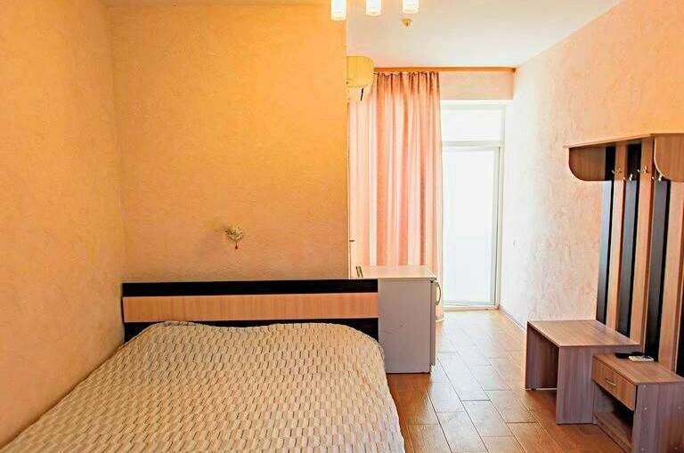 Двухместный номер с двухспальной кроватью