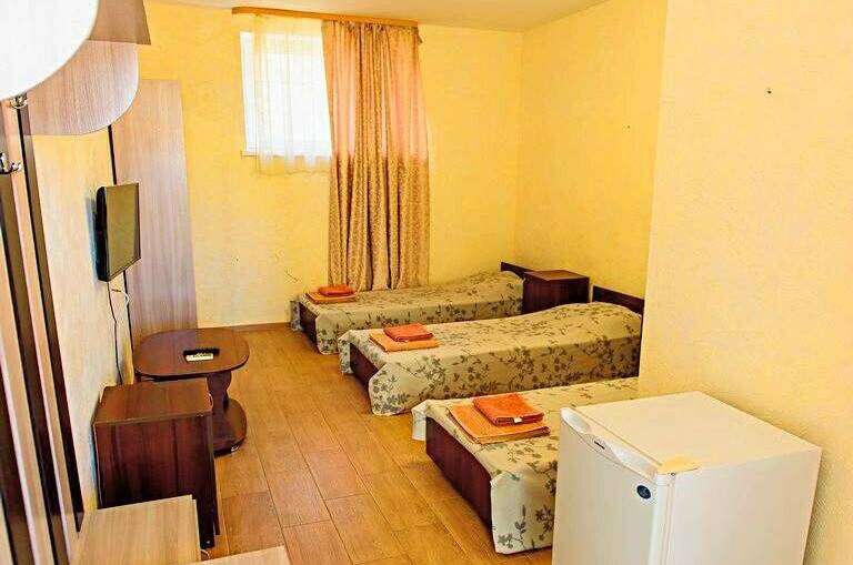 Трёхместный «Стандарт» с раздельными кроватями