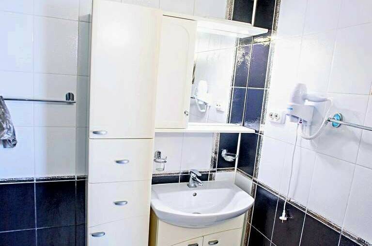 Двухкомнатный «VIP» (деревянный сруб)