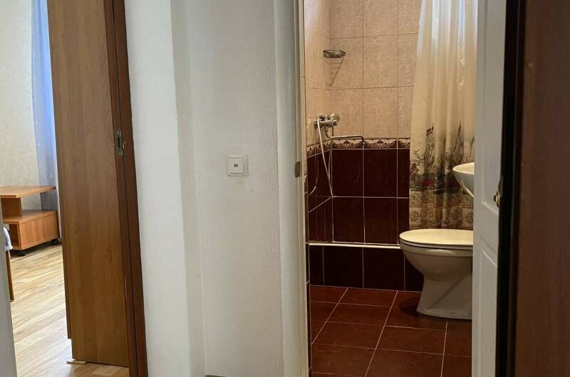 Трёхместная комната № 2