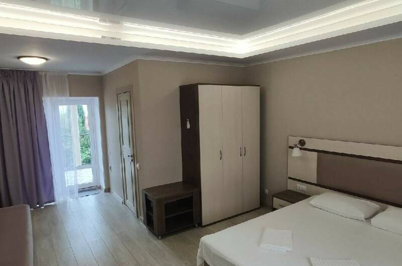 2−4 местный «люкс Вид на сад» с завтраком на 2х