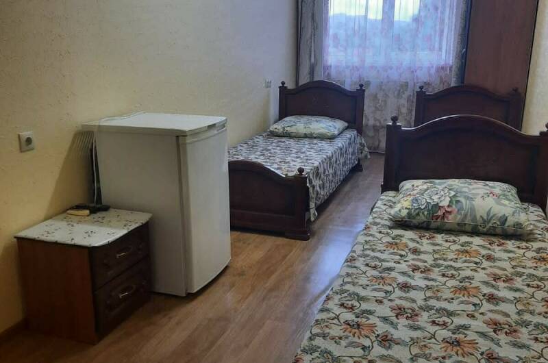 «Стандарт» 3-местный с раздельными кроватями