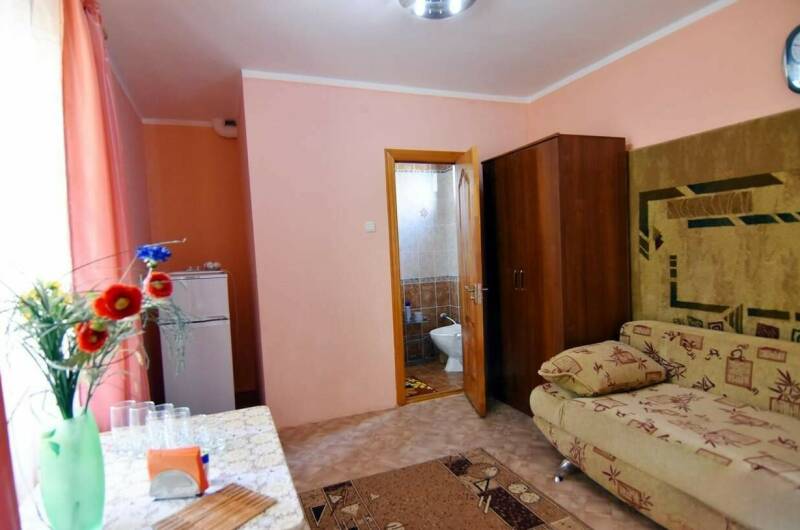 Двухкомнатный «Люкс» с кухней (1-й этаж)