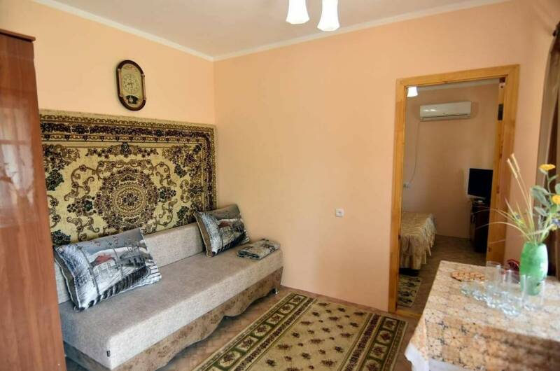 Двухкомнатный «Люкс» с кухней (2-й этаж)