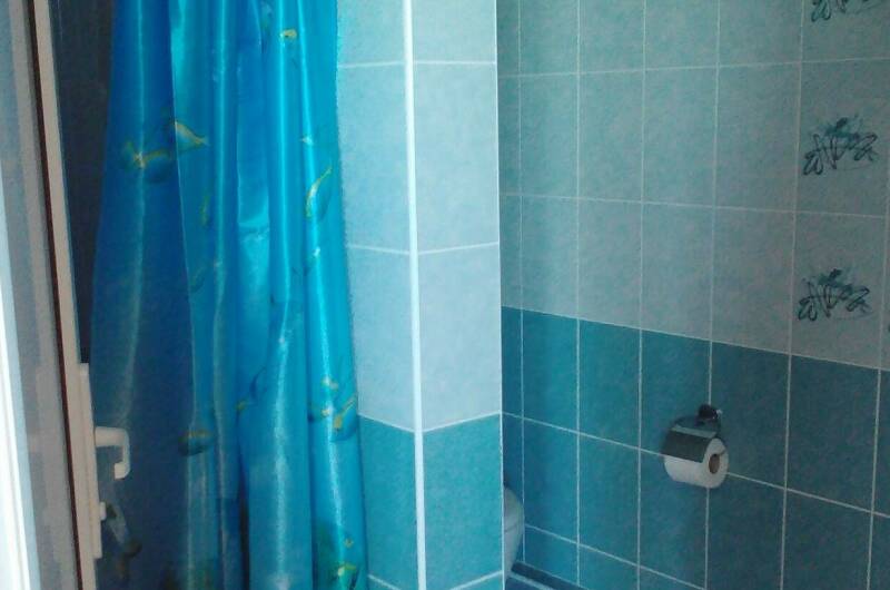 Трёхместный номер с видом на море