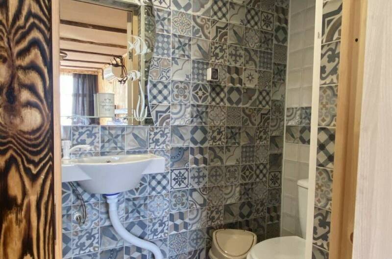 Двухместный улучшенный дом с видом на море