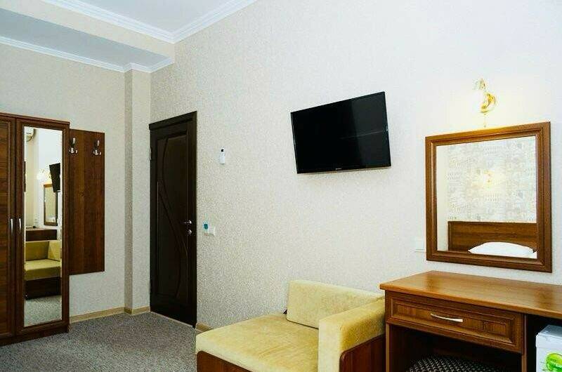 Трехместный с балконом (1, 2, 3 этажи)