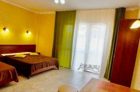 Домик с собственной кухней у бассейна