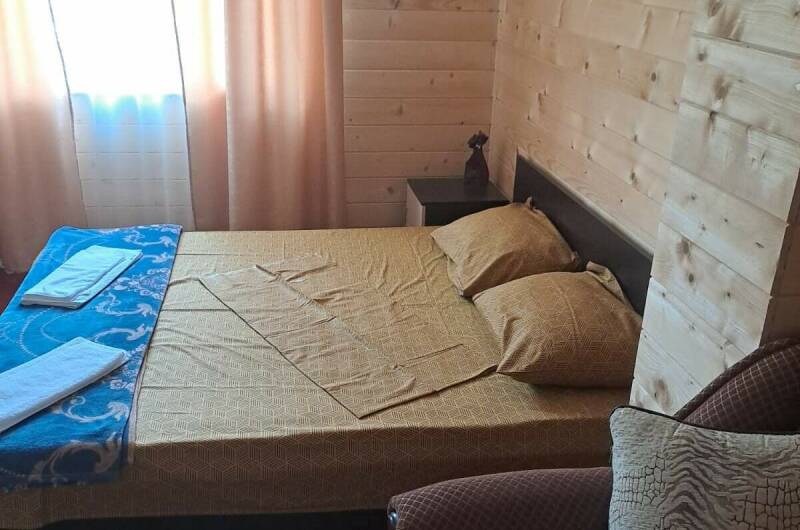 6-ти местный 3-х комнатный домик