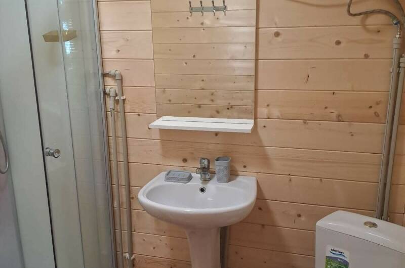 6-ти местный 3-х комнатный домик