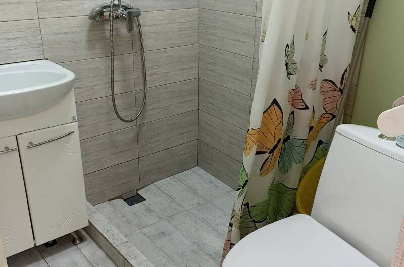 Трехместная «Студия № 1» (1-й этаж)