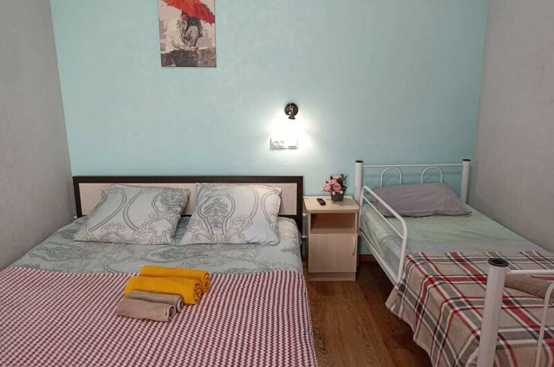 Трехместная «Студия № 4» (2-й этаж)