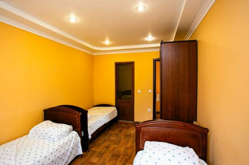 Четырехместный 2+1+1