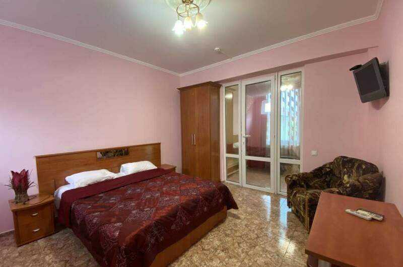 Номер с диваном на 1 этаже