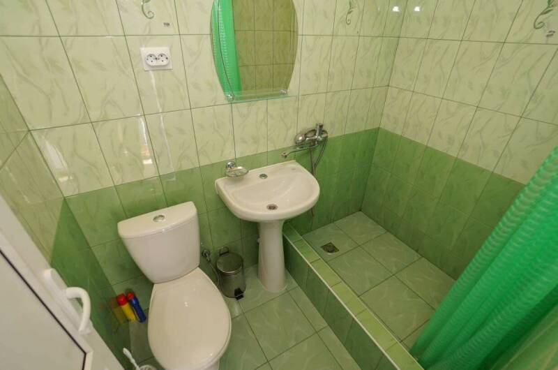 Трёхместный номер с панорамным видом на море № 14