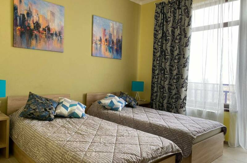 Трехместный номер с балконом и видом на море