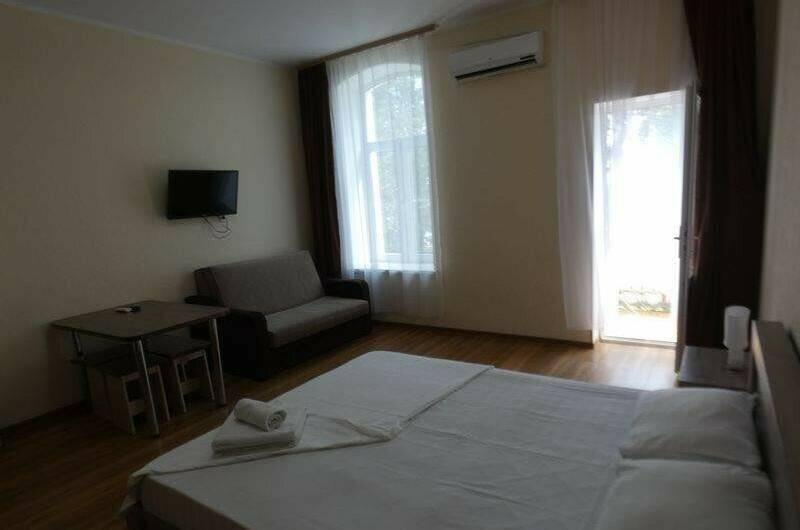 «Люкс» с балконом