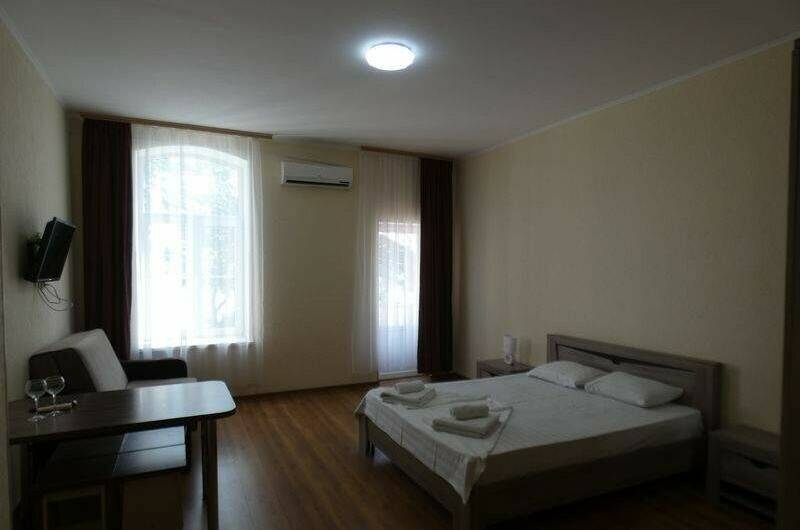 «Люкс» с балконом