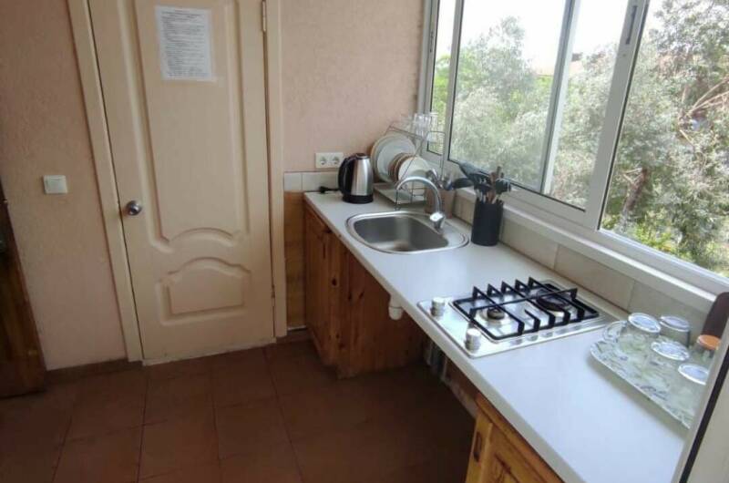 Студия с кухней