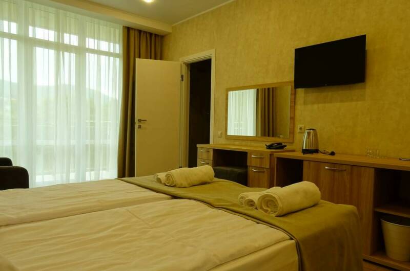 Трёхместный стандарт с балконом 1 этаж