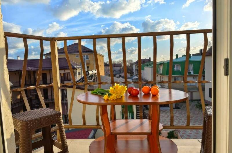 Четырёхместный номер «Полулюкс» с балконом