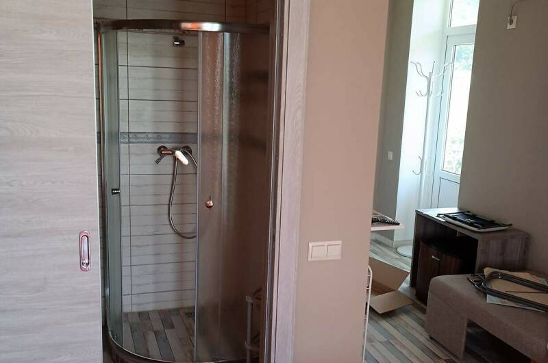 Трехместный номер с террасой