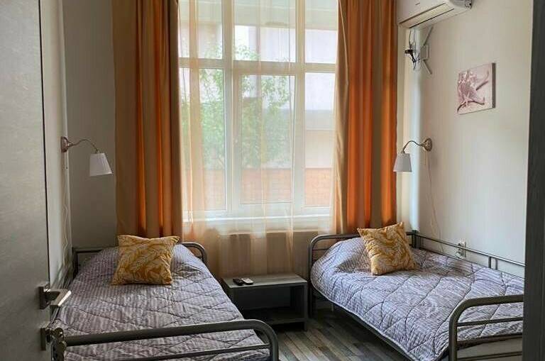 Двухкомнатный номер на первом этаже без балкона