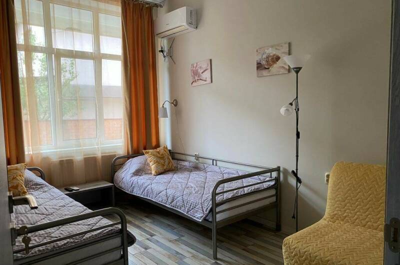 Двухкомнатный номер на первом этаже без балкона