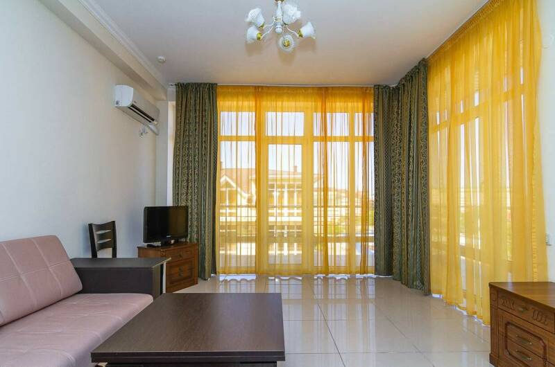 Люкс двухкомнатный номер с балконом