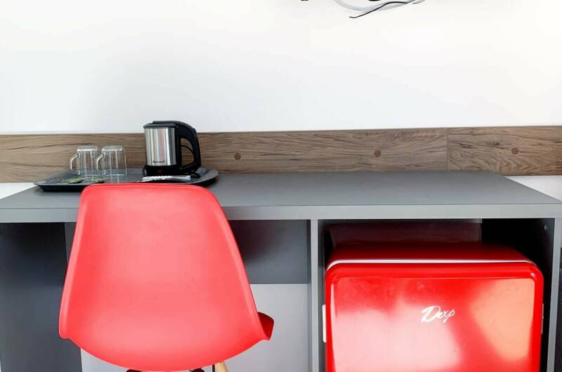 3-местный большой (с балконом, вид на бассейн)