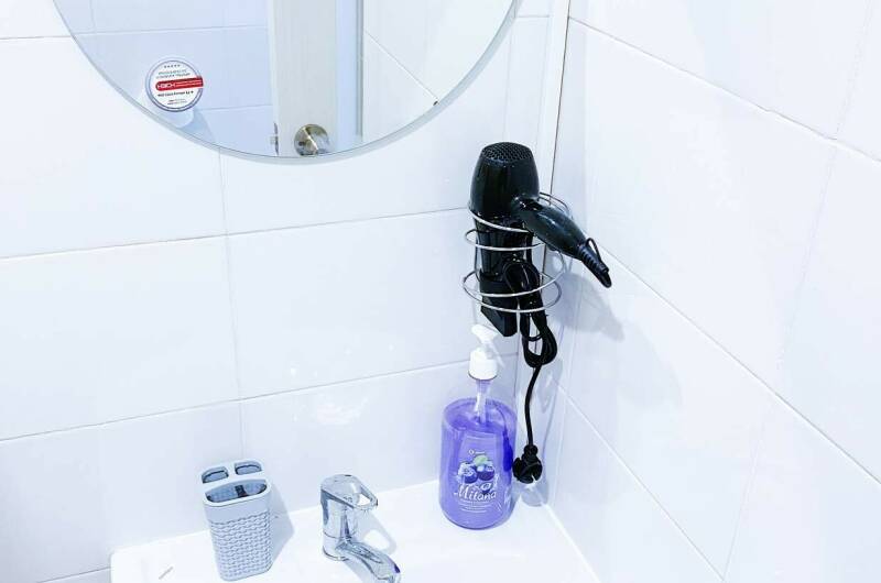 4-местный «Люкс» (с балконом, вид на бассейн)