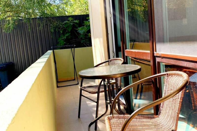 4-местный с отдельным входом (вид на бассейн)