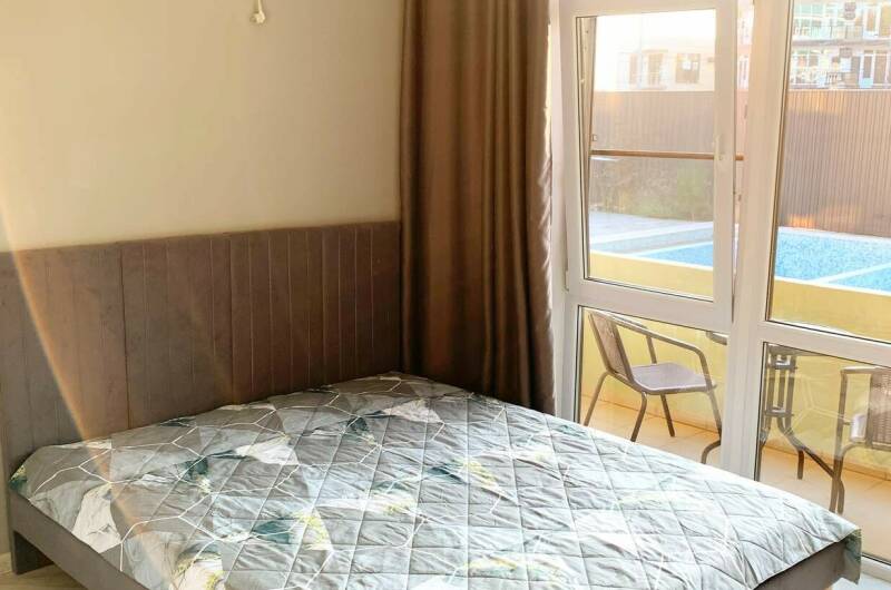 3-местный «Люкc» (с балконом, вид на бассейн)