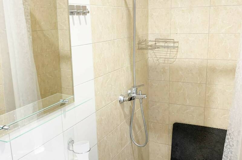 2-местный с большой кроватью (без балкона)