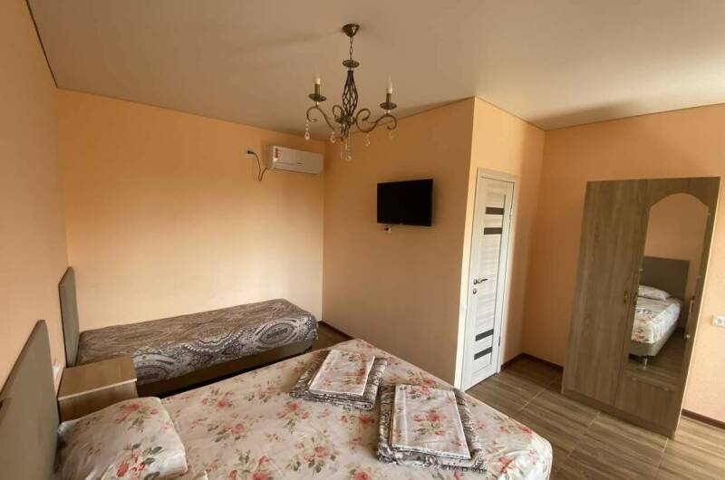 Стандартный трёхместный номер