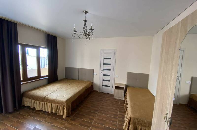 Стандартный трёхместный номер