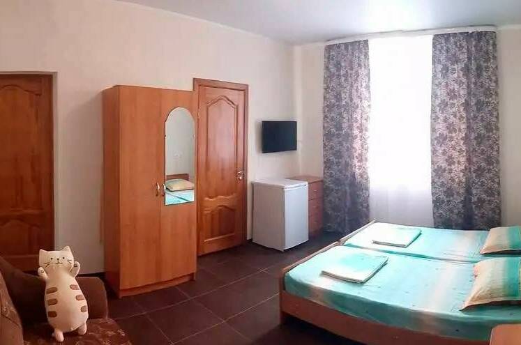 Стандартный номер (вид на сад)