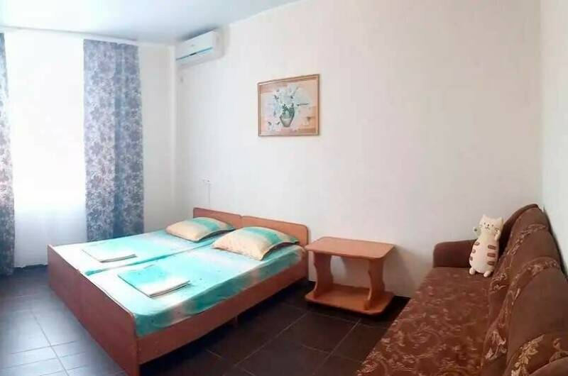 Стандартный номер (вид на сад)