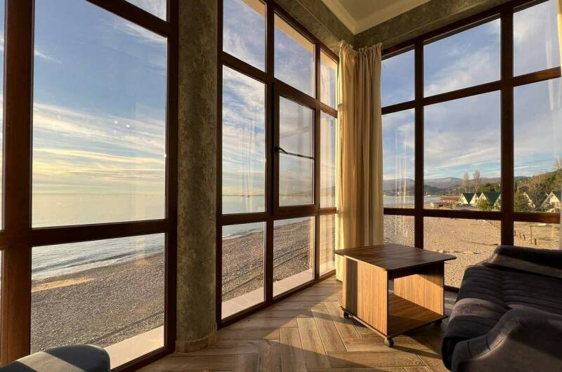 Люкс с панорамным видом на море