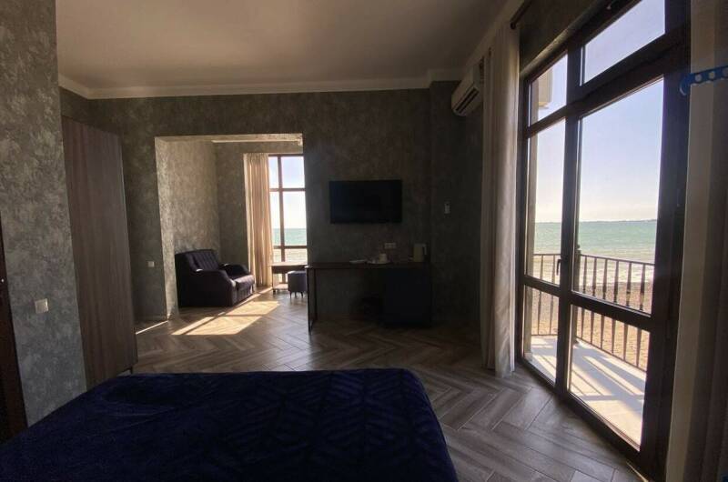 Люкс с панорамным видом на море