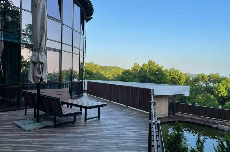 Делюкс 2+1 с террасой