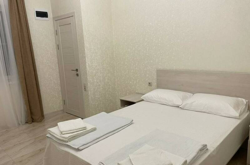 Трехместные номера на первом этаже (смежные)