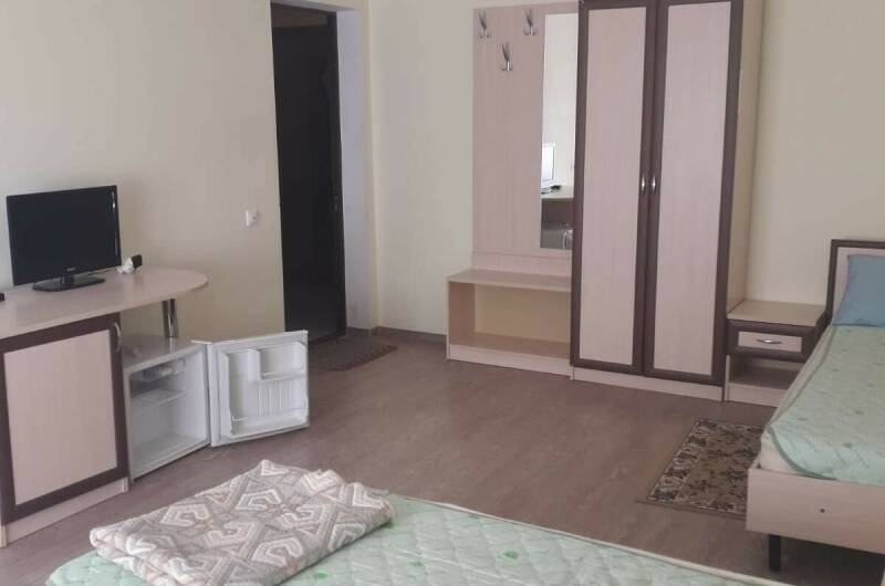 Трехместная