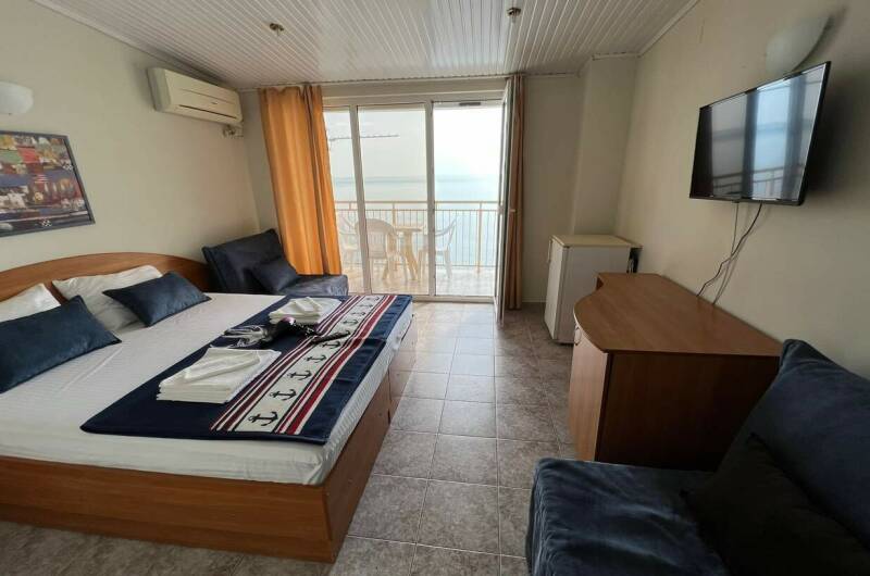 Четырехместный с балконом и видом на море