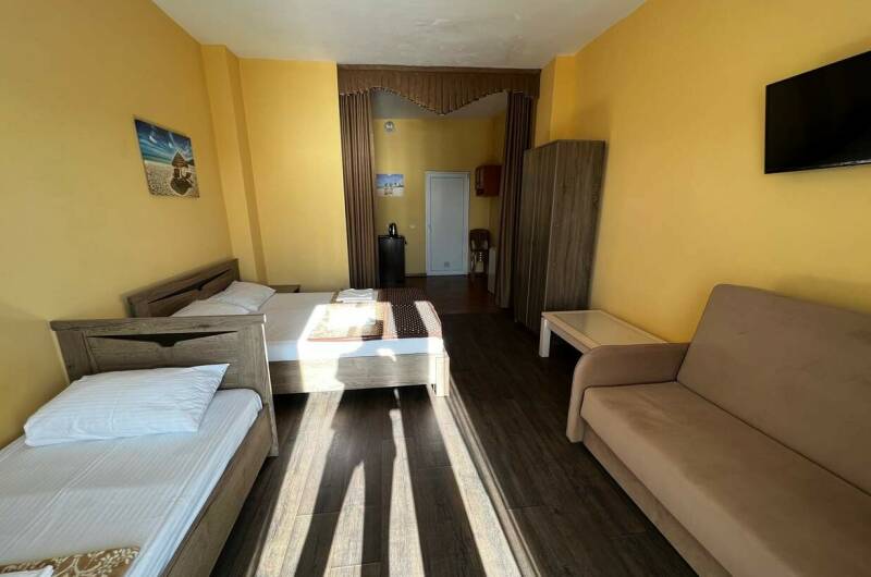 4−5 местный номер с видом на море на первом этаже